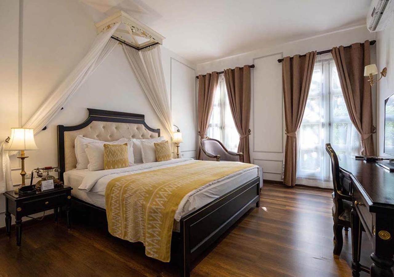 Le Thatluang D'Or Boutique Hotel Vientiane Bagian luar foto