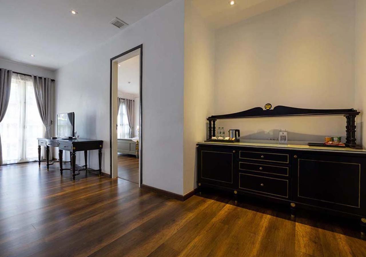 Le Thatluang D'Or Boutique Hotel Vientiane Bagian luar foto
